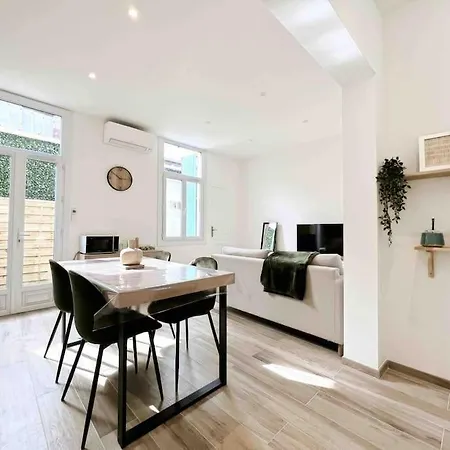 Le Bruna: 4 Prs, Clim, 10 Min Plages Lägenhet *